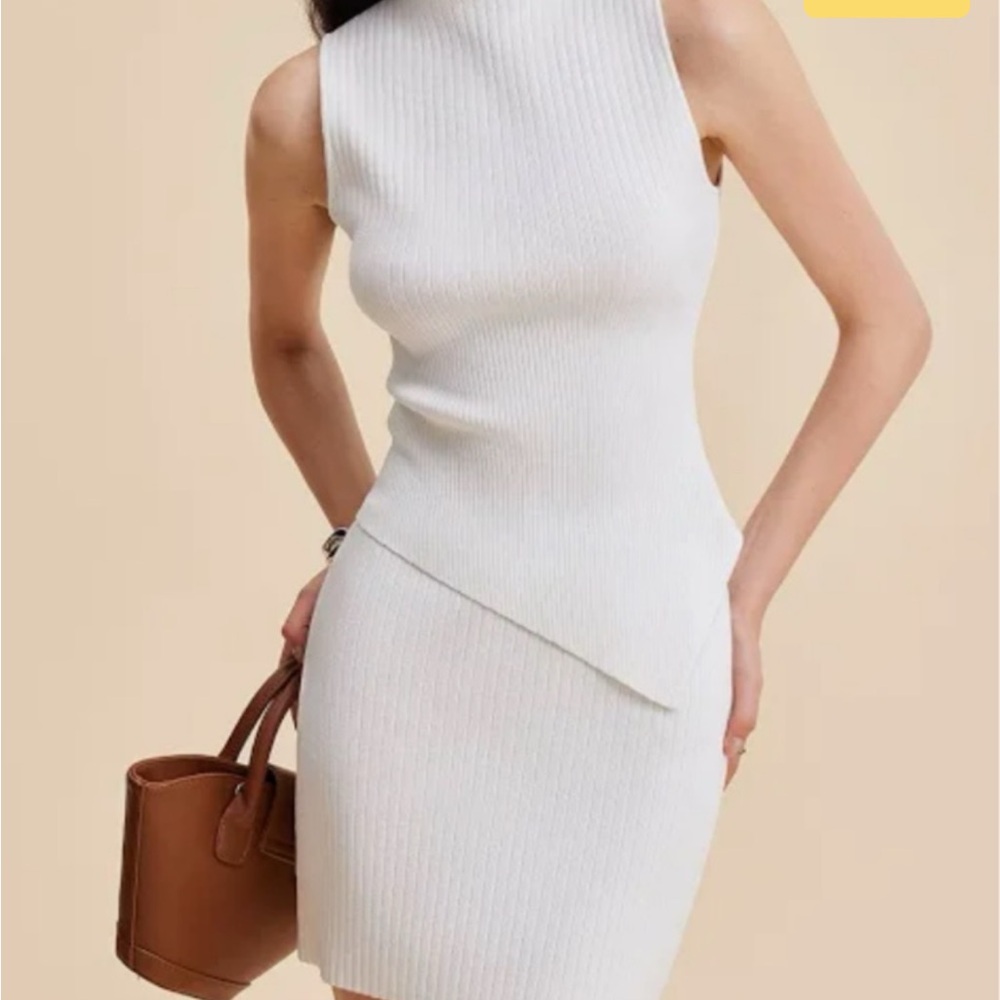 Elegant White top and skirt set
